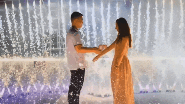 Ҫ���ˣ���һ���޻㾫�����������+���Ż��+��Ůɢ��+�����ٲ�+��������ȣ�4��29������Ϯ����Ҫ��Ʊ����ѹۿ�